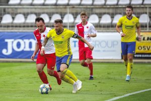 Fotbalové utkání na hřišti Hanácké Slavie Kroměříž